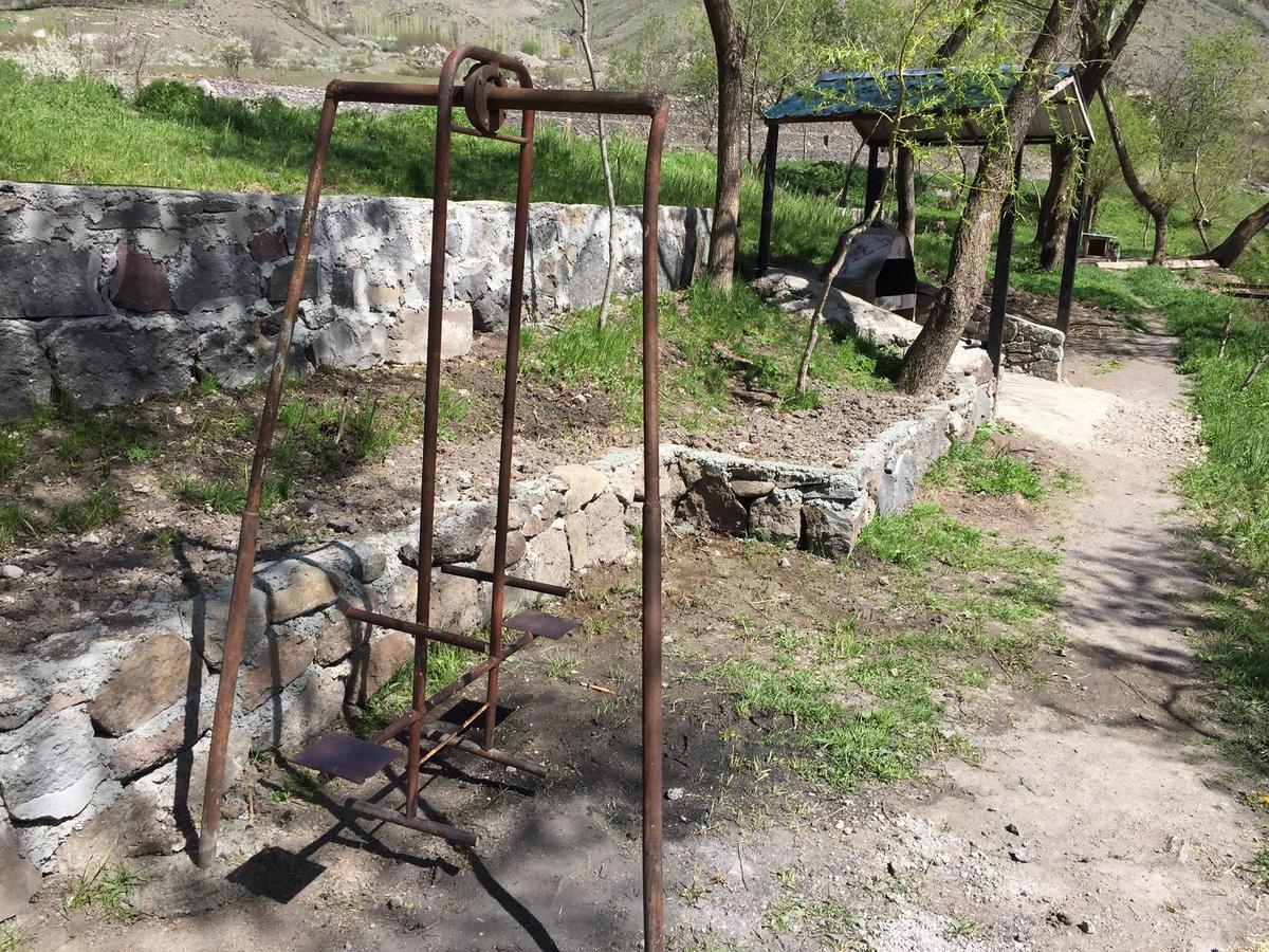Guest House Geno Vardzia Hot Spring T'mogvi Exterior photo