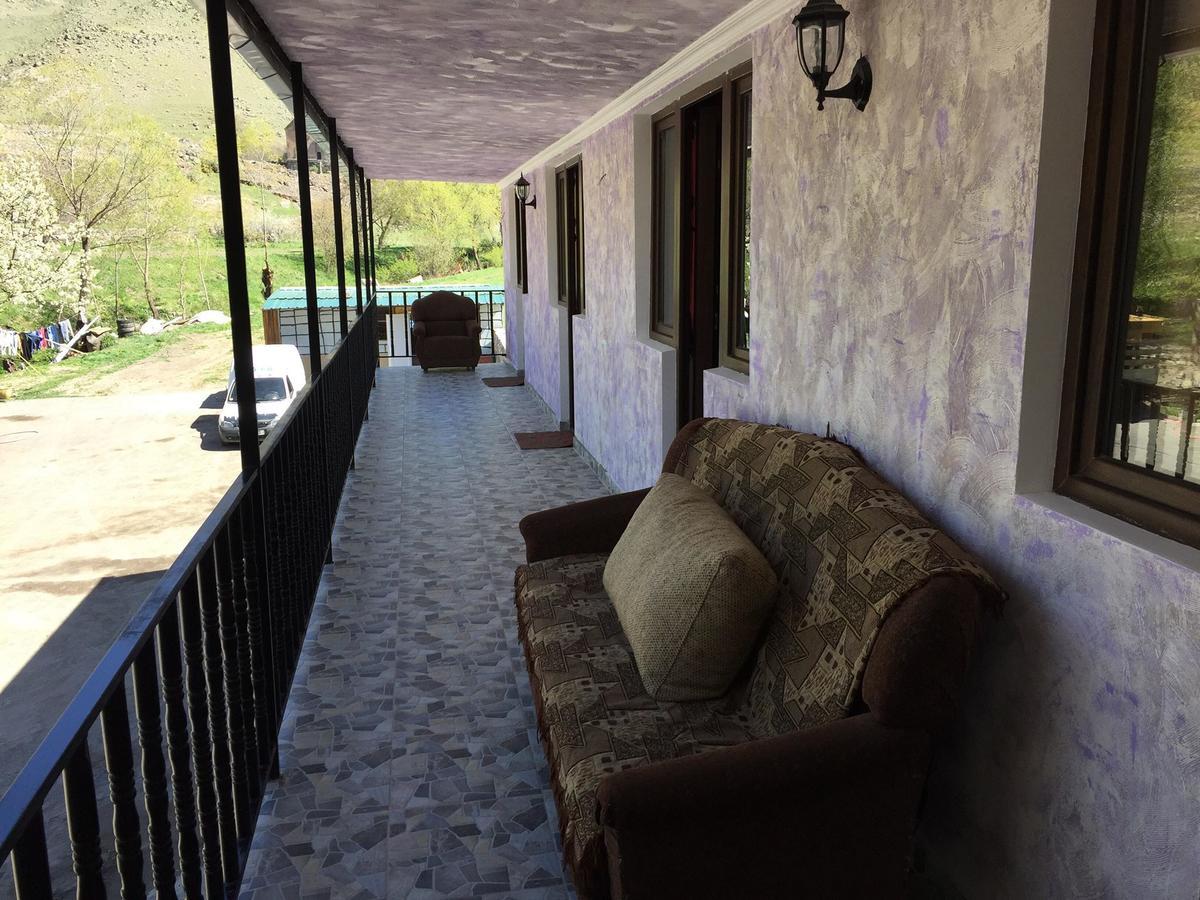 Guest House Geno Vardzia Hot Spring T'mogvi Exterior photo