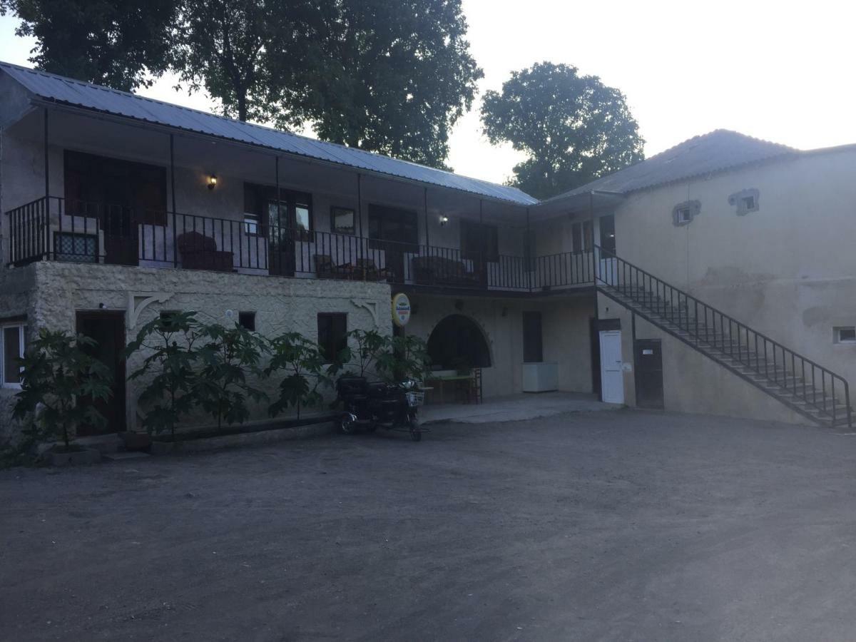 Guest House Geno Vardzia Hot Spring T'mogvi Exterior photo