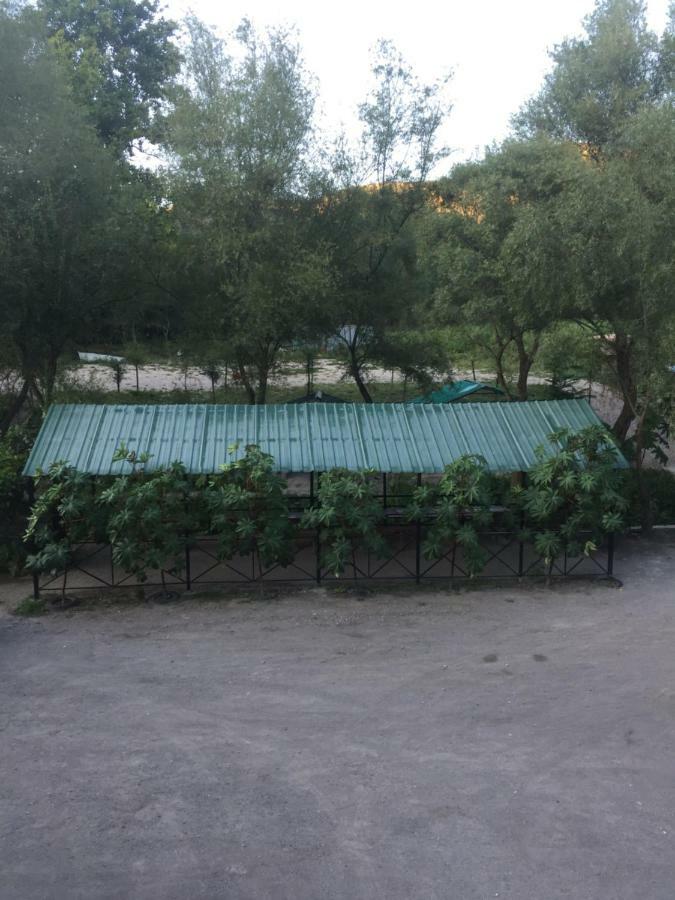 Guest House Geno Vardzia Hot Spring T'mogvi Exterior photo